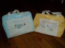 Thumbnail image for Des petits sacs brodés pour mes deux puces !!