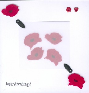 Post image for Faire une carte d’anniversaire personnalisée : rouge, noir et coquelicots