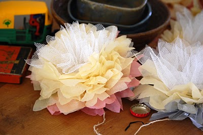 comment fabriquer une fleur en papier ou en tulle - tutoriel